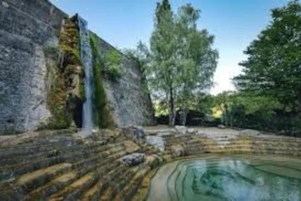 Confortable Au Pied Du Vercors بونت-أون-روايان المظهر الخارجي الصورة