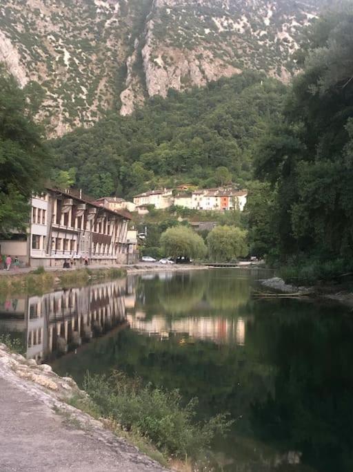 Confortable Au Pied Du Vercors بونت-أون-روايان المظهر الخارجي الصورة