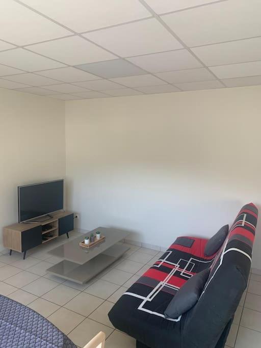 Confortable Au Pied Du Vercors بونت-أون-روايان المظهر الخارجي الصورة